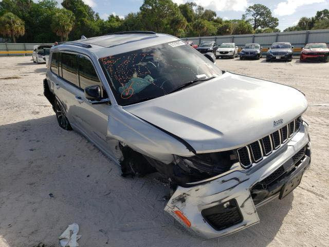 السلام عليكم بيع مستعجل بسبب الحاجة جيب كراند شيروكي 2021 الشكل الجديد اوفر لاند  ومعروف مواصفات الاوفر لاند :
اللون رصاصي 
رقم بغداد مشروع وطني جديد
عداد السرعة 28 الف مايل
بانوراما 
كشنات جلد تدفئة تبريد 
كشنات كهرباء 
جكات 
فور ويل 
تشغيل عن بعد 
دخول ذكي 
7 راكب كشن متصل 
جنطة كهرباء 
وبعد بيه هواي مواصفات الصراحة ما اعرفه
وحادثه مثل ما موضح بالصور 
السعر : 28,500 
وبيه مجال للشراي 
او مراوس بموديل اقل يكون الرقم بغداد و ابيض 
2014 او 2015 ونتفق على الفرق


**إذا كنت صاحب هذا الإعلان وتريد حذفه لأي سبب، رجاءا أرسل رسالة إلى الدعم الفني**