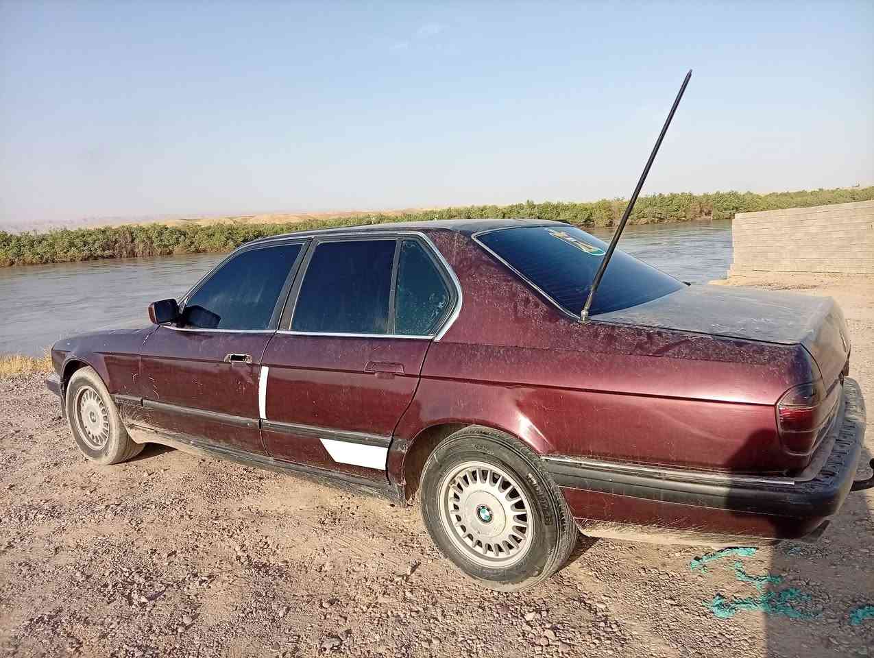 السلام عليكم
BMW730il
كير ومحرك شرط 
محرك ٣٠٠٠
رقم نينوى مدفوع كمركه واوراقه بس راعيه ما اندلة 
دبل اشاير شغالة 
لايتات عالي ناصي 
اشاير يمنة ويسرة شغالة 
صدر امامي جديد 
صدر خلفي نص عمر 
دبلات جدد 
مسجل سستم صوت يشگ الاذن 
تبريد ثلج ❄️
تدفئة نار 🔥 
سيارة امانة الله احلة من الصور 
السعر ٢٥ وبيه مجال 
مكان السيارة بيجي
للتواصل 📞 
***********
