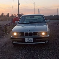 بي ام دبليو موديل 1990  لون رصاصي غير محدد محرك 525 (2500kw)  صبغ حزام...