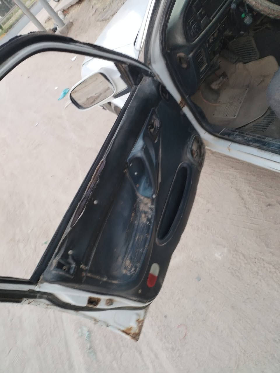 دايو برنس موديل ١٩٩٥ رقم بغداد مشروع وطني
كيرها تعبان النمره الأخيره متجي ولبك يأخر
مكينه حداديه تخم تاير جدد غرفه نضيفه بديها كبال
عينك
سعرها ٢٢ وبيها مجال مكاني كربلاء طويريج
***********
