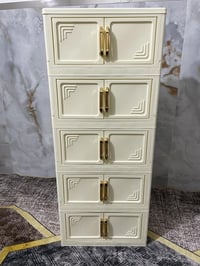 لوكر • ٥ طوابق