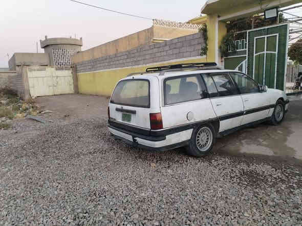 اوميگا للبيع حجم 20 كير عادي موديل 1991 سنويه خضره صاحبها موجود بالموصل شرط الوكاله والتحويل بيها كابون مال بانزين ورقي بيها السعر 15 وبيها مجال للإستفسار ***********
