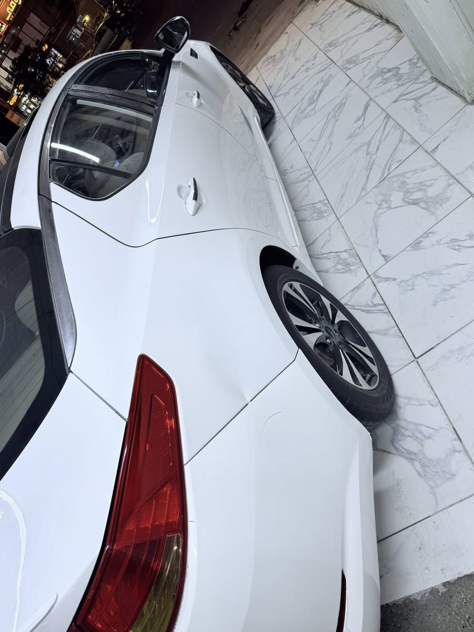 اوبتيما موديل 2011 خليجي رقم اربيل تحويل او وكاله 

محرك 2400 دوش

كشنات ذاكره 

كشنات كهرباء 

شفتات ستيرن 

گير 6نمر 

اشارة بل مري 

مري شفط 

كامرة خلفية

حساسات 

شاشة
وبعد بيهه هواي مواصفات 
تخم تايرات 
حدادية. جديدة 
كير ومحرك وتبريد كفالة
بيهه بارد بالجاملغ الامامي الايمن
وصبغ بالباب الامامي الايسر 
ورصعات بالبنيد والقبق الصندوق 
السعر (112)وبية مجال بسيط جدا 
مكان سيارة النجف الاشرف
 رقم الهاتف ***********
