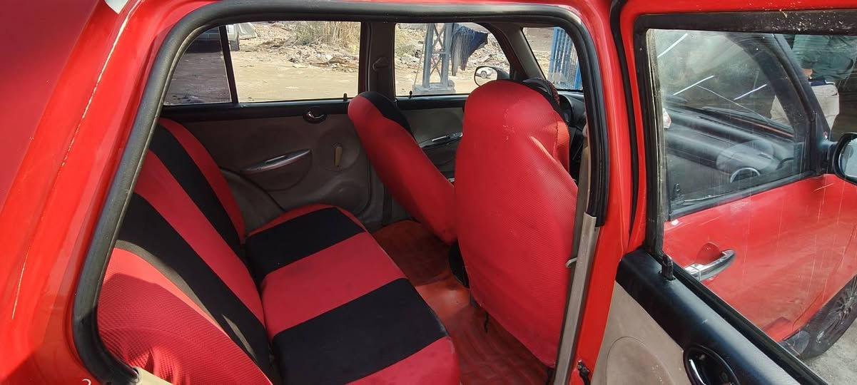 مرحبا ... ليفان 2013 مكفولة من الضربة والصبغ محرك وكير ع الشرط رقم بابل مكان السيارة نجف رايدها 35 
***********
