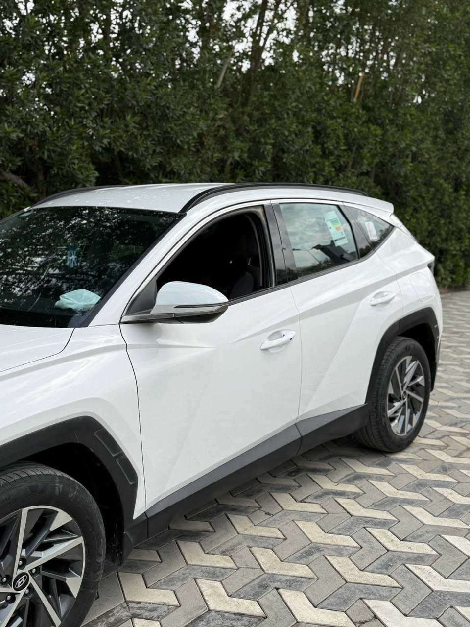 سلام عليكم للبيع هونداي  توسان خليجي موديل 2023 بغداد مشروع وطني تحويل مباشر خليجه مكفوله كفاله عامه استلام شركه علا ايدي اني مطلعه ماشيه 45 أخت الزيرو سياره جديده كير مكينه حداديه تخم تاير تبريد سياره حيل جديده فول عدى الفتحه موصفات الخليجي معروف مفول بصمه شاشات تحكم تايبسي امامي خلفي تبريد امامي خلفي سياره مكفوله من حادث أو تبديل أو ضرر فقط بارد يم قبق بانزين اثر شخط وعفته بس بارد شبر موضح عندك وسونار مرفق سياره مكفوله سعره 220 وبيه مجال وبلعافيه ع ياخذه عنواني بغداد المنصور ***********
