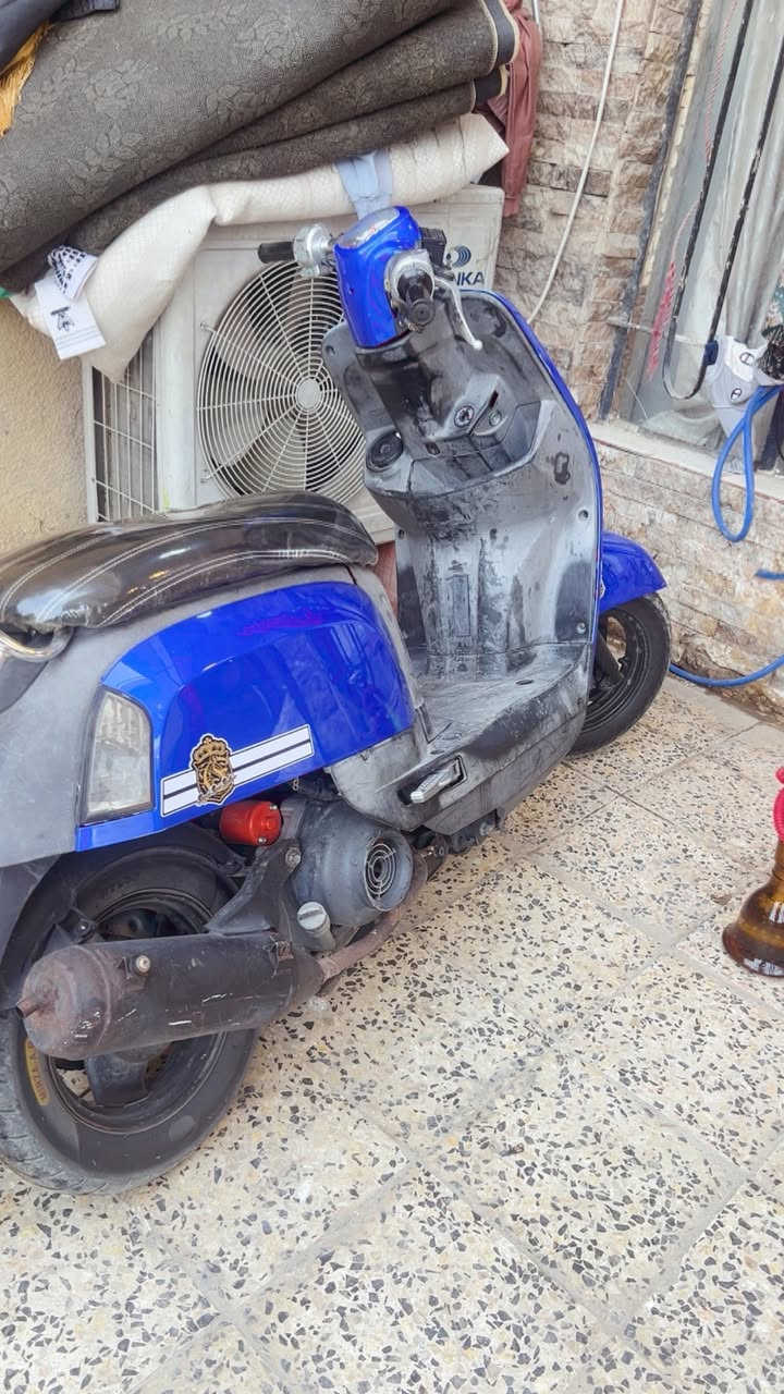 السلام عليكم بوليس للبيع ب450دك وتدلل 
***********
