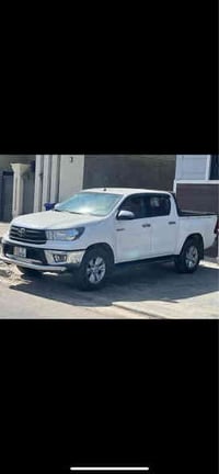 تيوتا هايلوكس للبيع  موديل 2016 فور ويل كويتي  مكفوله من الضربه والصبغ...