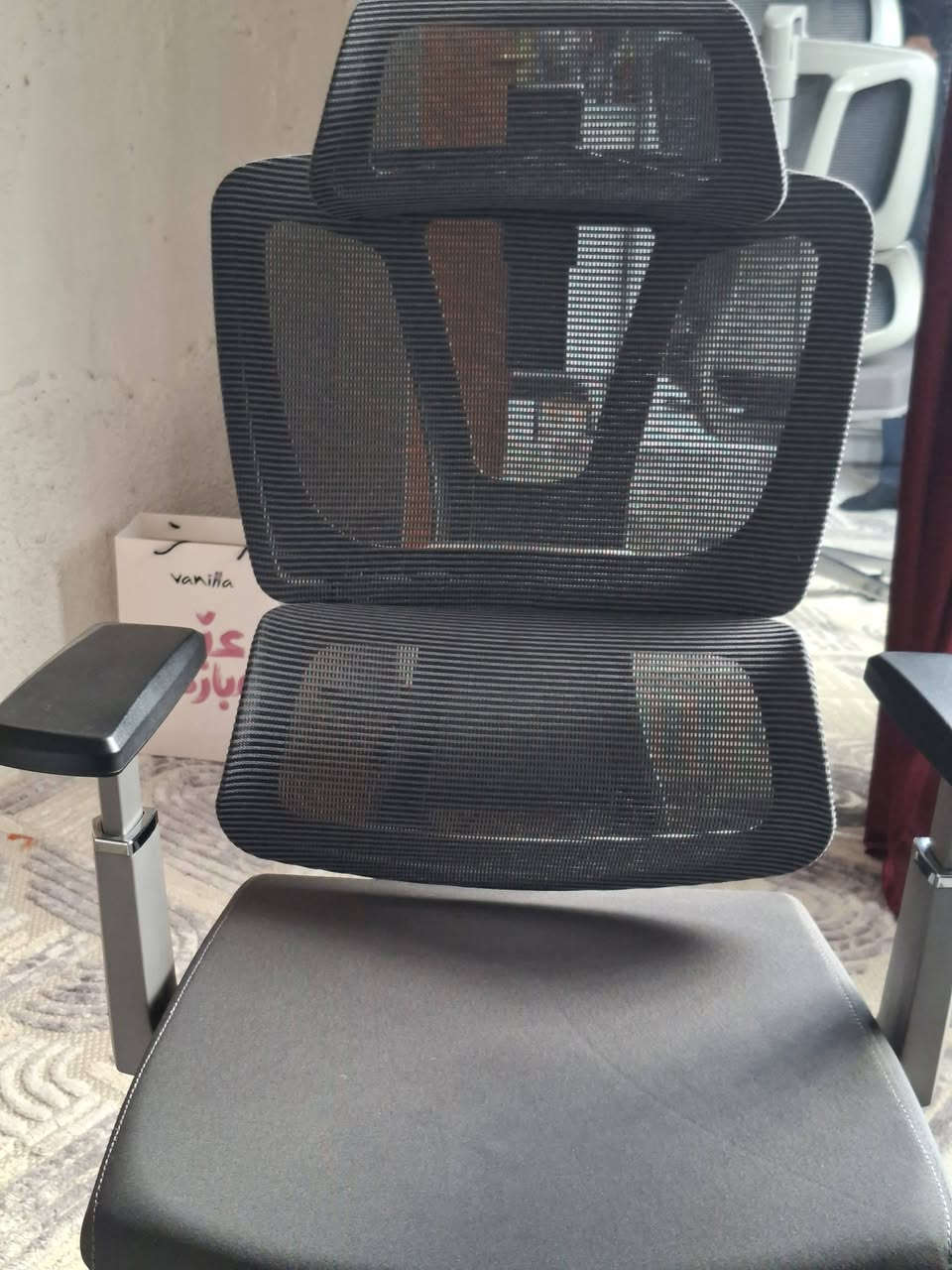 السلام عليكم ...
كرسي مكتبي جديد غير مستعمل للبيع 
الموأصفات هايدروليك أنتاج ٢٠٠٢٦ 
سعر الشرأء ٢٥٠ ألف سعر البيع ١٥٠ ألف قفل ...


**إذا كنت صاحب هذا الإعلان وتريد حذفه لأي سبب، رجاءا أرسل رسالة إلى الدعم الفني**