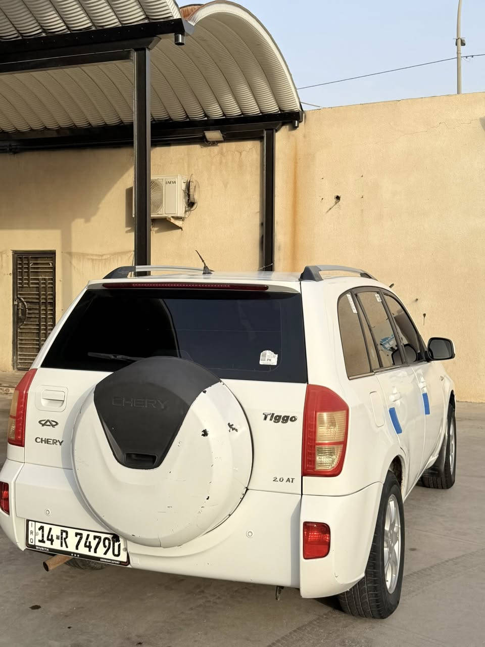 تيكو ٢٠١٤ للبيع
كير ومكينة خير من الله كفالة
حدادية توي نافضها صدر جديد كامل 
تبريد ثلج❄️، سنويتها باسمي لحد نهاية 2030 
مصبوغة عام جمالية سيارة ما مضروبة وبديها نضيف 
السعر 67 ورقة وبيه مجال، البصرة خور الزبير📍
***********
