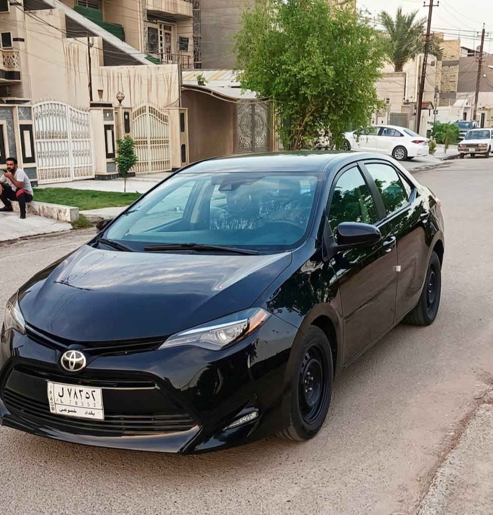 السلام عليكم
تيوتا كورلا موديل 2019 وارد امريكي لون اسود شذري حادث موضح بل منشور جاملغ وبنيد  رقم بغداد بسمي  كير مكينه كفاله ما مفتوح برغي بيهه
مواصفات السياره رادار اوتو هولد تحديد مسار
مكينه 1.8 المرغوبه السياره معتني بيهه مابيهه اي نقص تدفئه تبريد شغال السعر 113$ مكاني بغداد المشتل لستفسار الاتصال على الرقم ‏‪***********‬‏
