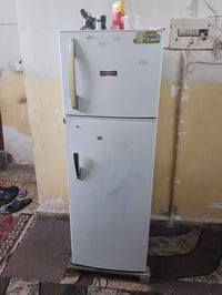 ثلاجه نظيفه • تحتاج غاز