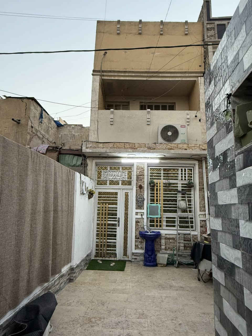 سلام عليكم
نصف قطعة للبيع مكان قطاع 56 ع شارع مقابيل قطاع17
للأستفسار ***********
