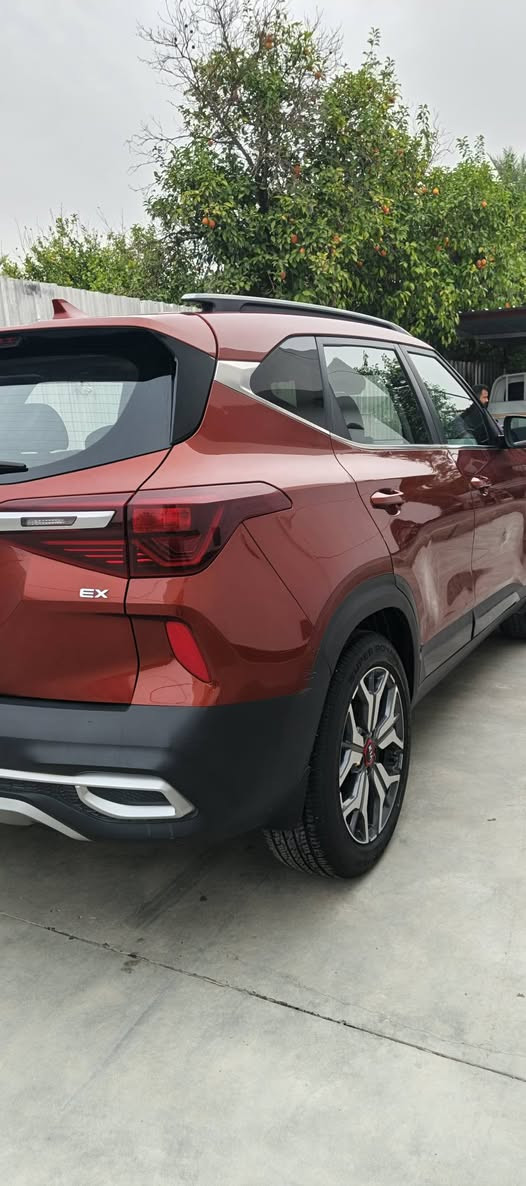 سيلتوز للبيع
مواصفات 1/1
مكينة 2000دوش
***********
السعر 152 وبيها مجال بسيط
