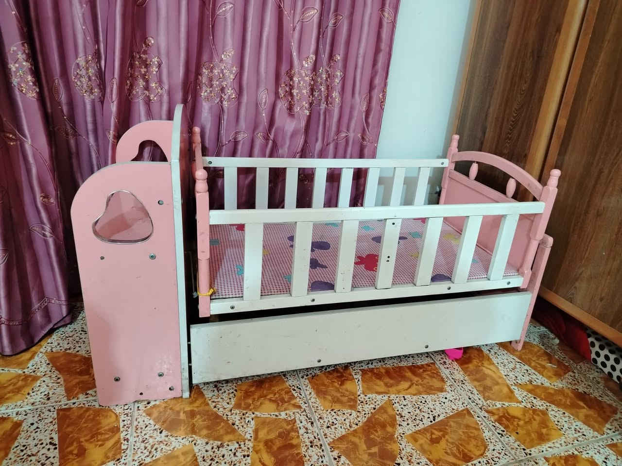 سلام عليكم كاروك للبيع بسعر مناسب@


**إذا كنت صاحب هذا الإعلان وتريد حذفه لأي سبب، رجاءا أرسل رسالة إلى الدعم الفني**