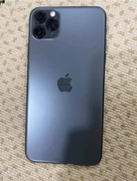 ايفون 11 برو ماكس بطارية 88  مامبدل بي اي قطعه  مابي اي ضربه بالظهر او...