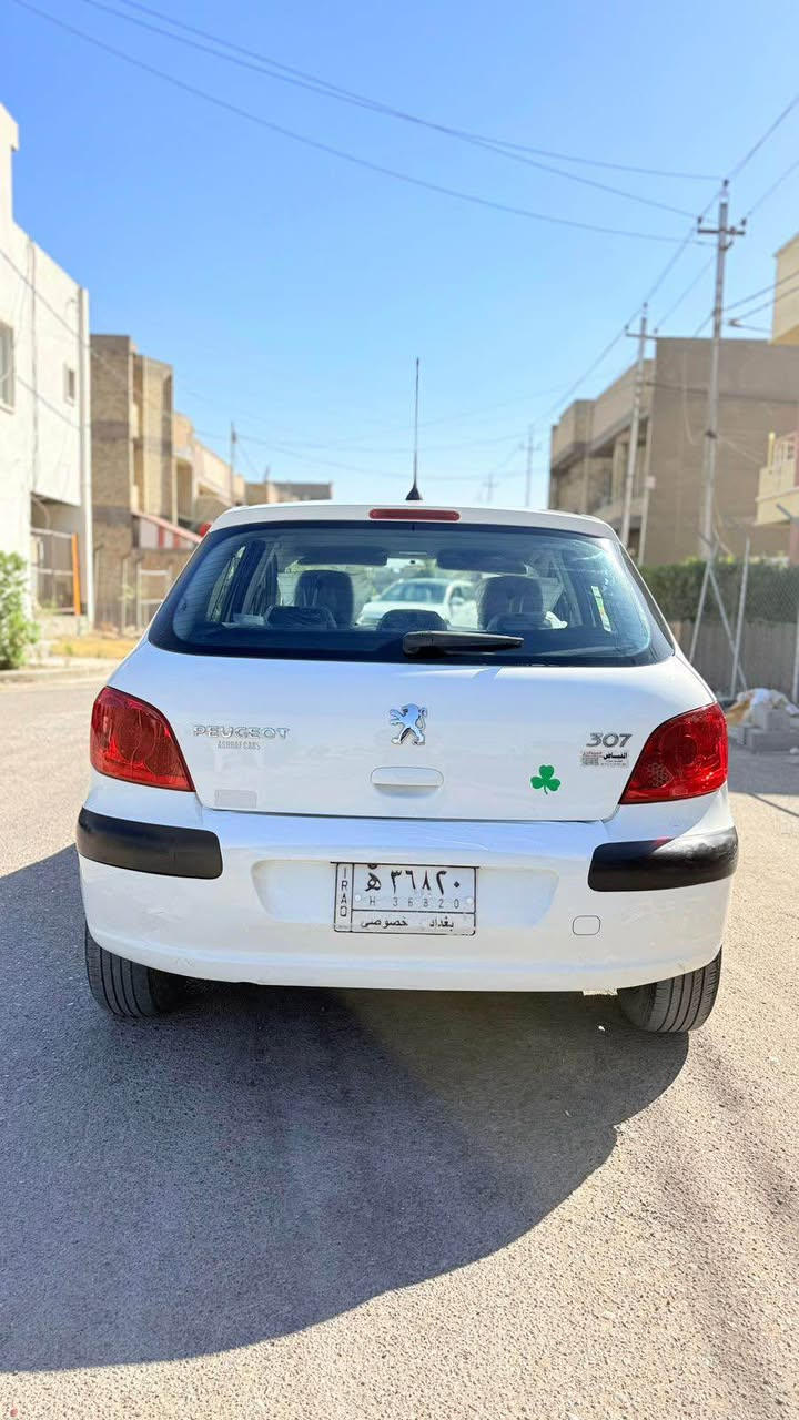 سلام عليكم بيجو فرنسي 307 موديل 2006 بيها جاملغ امامي صبغ فقط كير مكينه خير من الله صدر امامي خلفي جديد تخم تاير جديد مكاني بغداد البياع 
السعر 58وبيها مجال 
*********** بغداد, العراق
