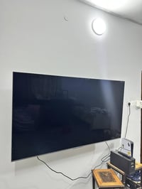 شاشة TCL موديل 2025    8k   144HZ الشاشه مستعمله بس 4 اشهر داخل الضمان...