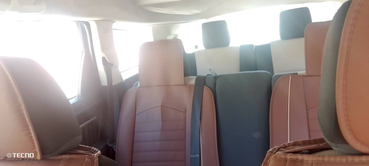 سلام عليكم دوج جورني موديل 2009 
سياره مكفوله من شاصي من مكص 
بيه صبغ قطع بدون دواخل الجماليه فقط
 حادثه من 
امريكيه بس بنيد سياره كله ليبل واحد
مكينه 3500
7راكب
تبريد 3قطع
كروس سرعه
مخزن سريه
لايت اوتو
السعر 110وبيه مجال 
العنوان بغداد حي اور 
*********** اتصال
*********** واتساب فقط
