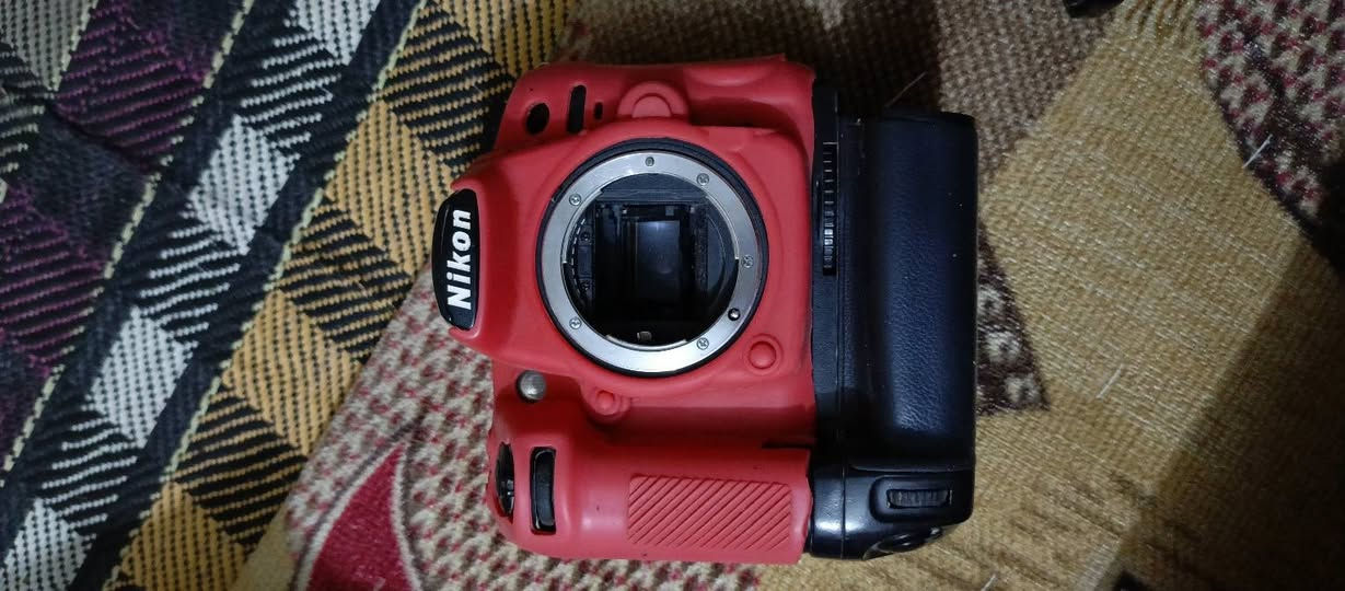 السلام عليكم ورحمة الله وبركاته
حبايب كامره نيكون d7000 للبيع الكامرة جدا نضيفه كدامكم مع زوم70-300 مع هودي مع جلاتين مع جنطه +شاحنه اصليه+بطاريه اصليه السعر قيم واخذ مكاني بابل لايوجد توصيل


**إذا كنت صاحب هذا الإعلان وتريد حذفه لأي سبب، رجاءا أرسل رسالة إلى الدعم الفني**