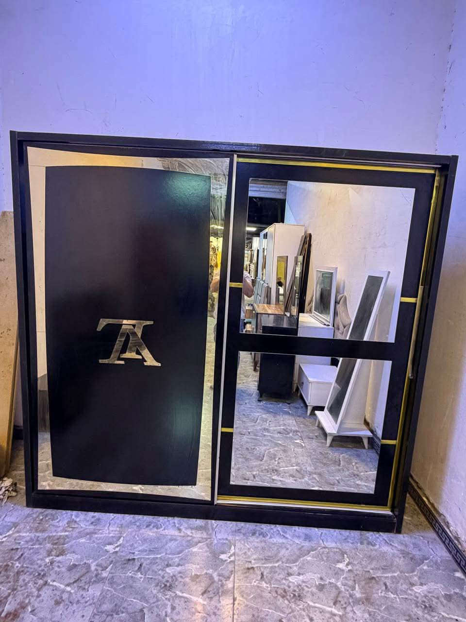 غرفة نوم مستخدمة
عدد القطع 5
سعرها 425
شد و نقل داخل بغداد مجاني


**إذا كنت صاحب هذا الإعلان وتريد حذفه لأي سبب، رجاءا أرسل رسالة إلى الدعم الفني**