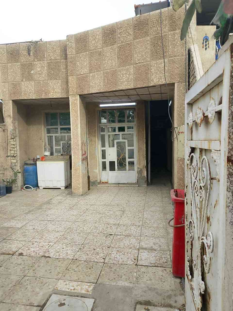 السلام عليكم
للبيع بيت مساحه 125
يحتوي علئ 3غرف نوم صاله استقبال مطبخ صحيات عدد3كراج وايضا يحتوي عله حديقه تشجير مساحه300الاستفسار الاتصال عله الرقم ***********
مكلف في النشر
