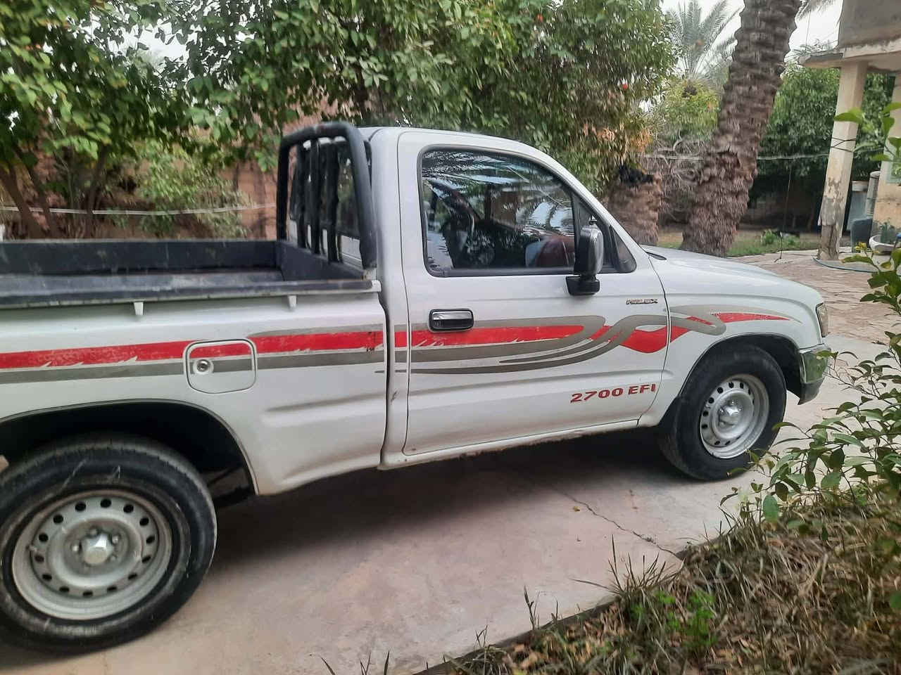جمره ٢٠٠٣ لبيع مكانها ديالى تحويل بسمي بلاديه سعرها ١١٠ بيه مجال بسيط لستفسار اتصال عل رقم ***********1
