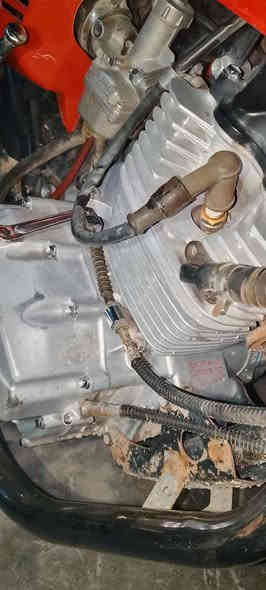 دراجه ايراني خمسه كير دراجه نضيفه او قويه بس بيه كم نقص ال استيرن بيه عواج اشويه او كهربايات كله شغاله من لايتات او اشاير او دشبول او رادله شخاطه او تشتغل سلف ال سعر 300 او بيه مجال العنوان بغداد الحريه دراجه موديل 2020 هاذ رقمي ***********
