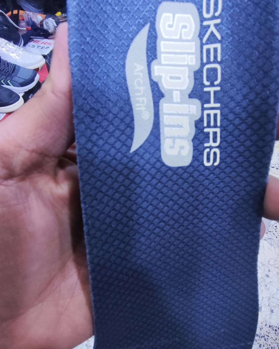 دبان ماركة SKECHERS أصلي اورجنال 
يوجد نوعين 
نوع سكجرز ارج فت مفيد جداً للأرجل المسطحة فلات فوت 
نوع سكجرز للأرجل المقوسه 
مفيد جداً للوقوف الساعات الطويلة.
والراحة والسعادة لأجلكم 

متوفر قياس من ٤٠ الئ ٤٦ 
السعر القطعه ١٠ ألف 
مكان كرادة داخل مجاور دايموند مول في فرع علاء حداد محل الإيطالي


**إذا كنت صاحب هذا الإعلان وتريد حذفه لأي سبب، رجاءا أرسل رسالة إلى الدعم الفني**