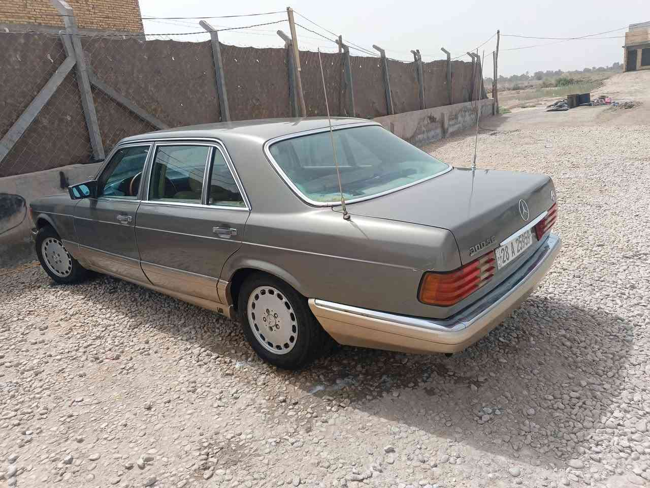 سلام عليكم مارسيدس رئاسي موديل 84سياره مشروطه كير ومكينه كفاله محور بطه صارلي ثلاث تشر من شديتهن تبريد ثلج حداديه خير من الله تايرات 80% كهربائيات كله شغاله بلاد سنويه لل2027شهر سابع تنتهي سعر 55وبيه مجال اومراوس حسب القناعه عنوان سياره ديوانيه رقم الهاتف ***********
