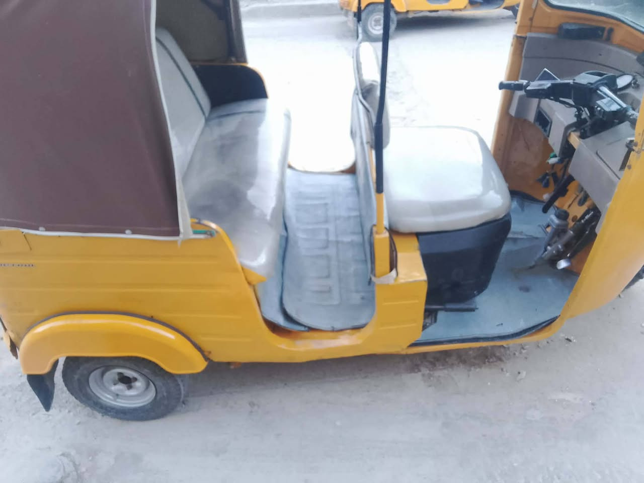 سلام  عليكم تكتك 18 شهر 11 رقم وسنويه بسمي مكاني سبع قصور شارع ابو علي  شراي ينتصل   ويدلل سعر 4وثمنميه وبيه مجال  ***********
