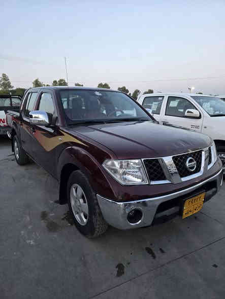 سلام عليكم
نيفاره موديل 2009 نظيفة

حدادية نص 

تخم تاير جديد

دواخل نظيفة

مكينه كير بلاد

سعر 85بي مجال

***********
