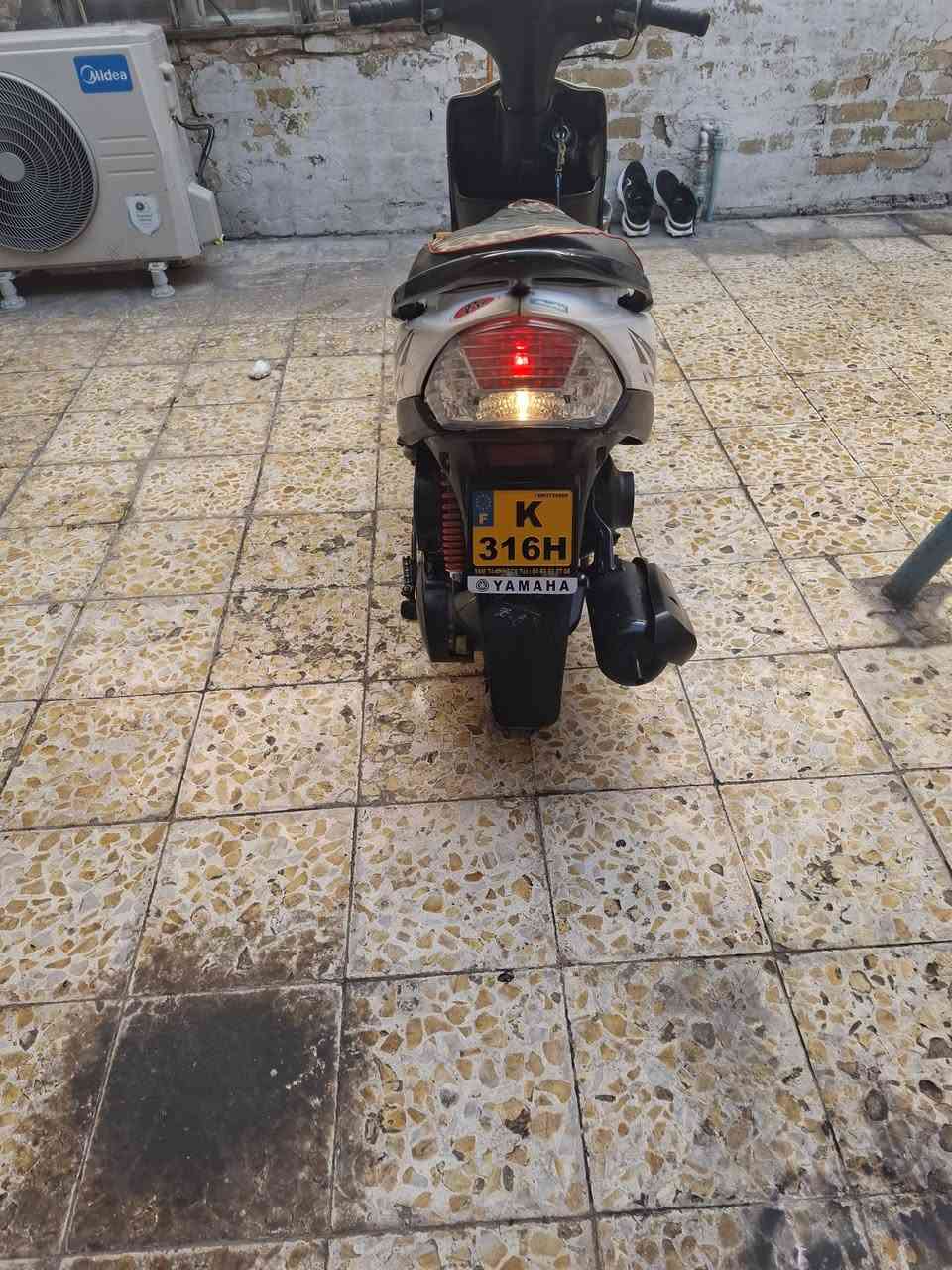 سلام عليكم دراجة جديد كهربائيات سلف  هندر كلة شغل مكينه بلاد اوراقه كامله ب٧٥٠ وبية مجال


**إذا كنت صاحب هذا الإعلان وتريد حذفه لأي سبب، رجاءا أرسل رسالة إلى الدعم الفني**