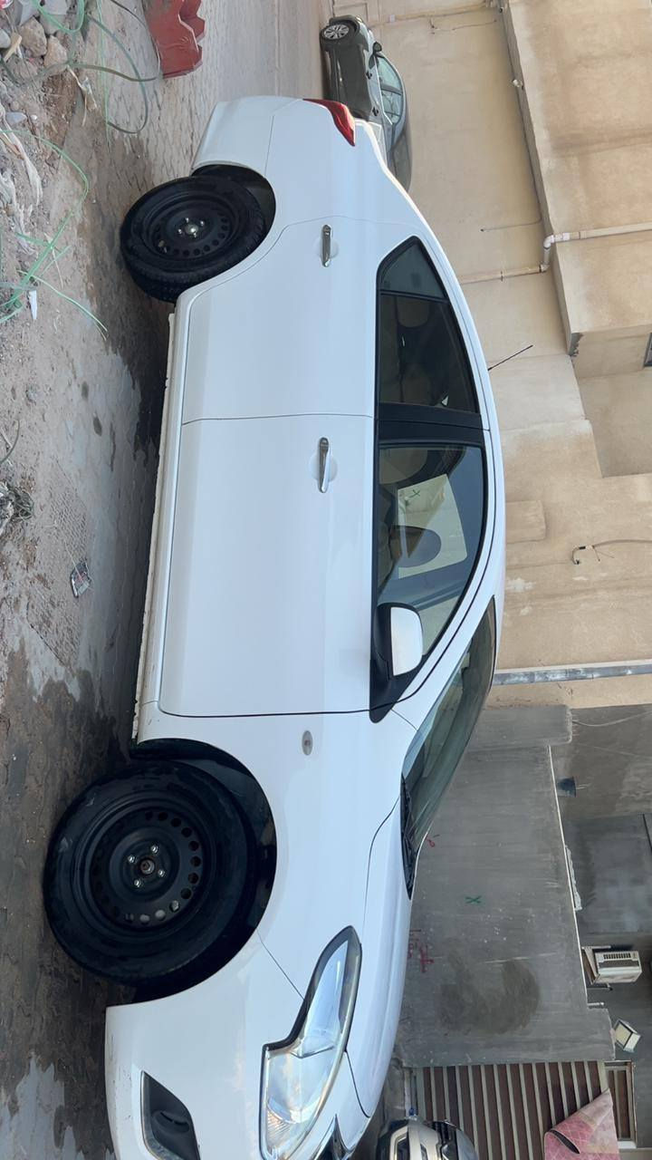 سياره ماشيه:45الف
سعره:125وبيه مجال
تواصل:*********** البصرة, العراق
