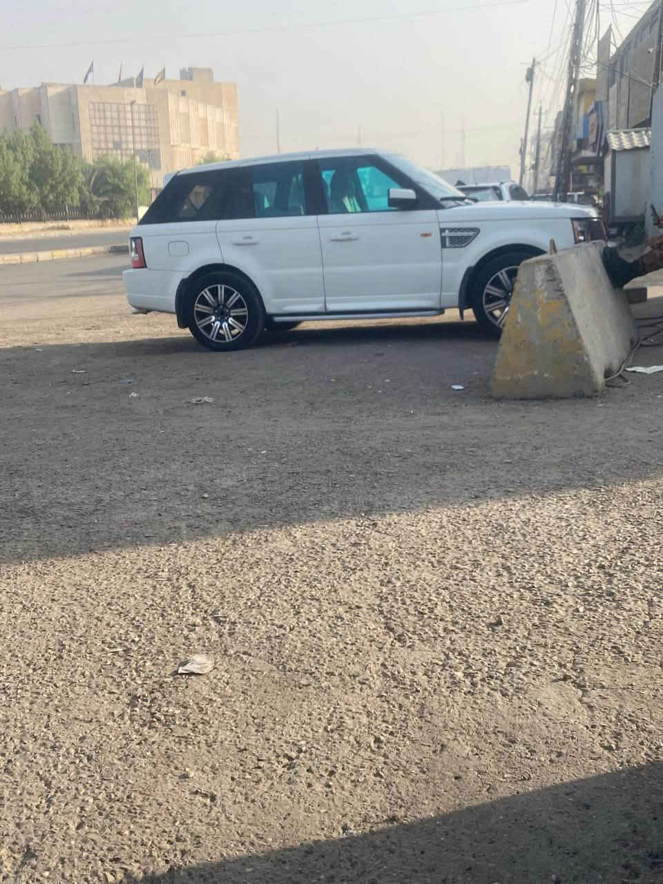 السلام عليكم رانج للبيع او مراوس حسب القناعه موديل ٢٠٠٩ محدث ١٣ رقم دهوك مكينه بدون سوبر المرغرب اقتصادي ميكانيك مكفول سياره كاعده مصروف عليها السعر ٩٥ وبيها مجال مكاني بغداد الرصافه ***********
