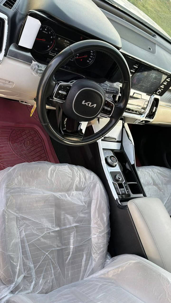 سورنتو 2022 خليجي
السياره جديده 
رقم بغداد انكليزي بسمي 
مكينه v6
السعر 275
مكان السياره بابل حله 
***********
