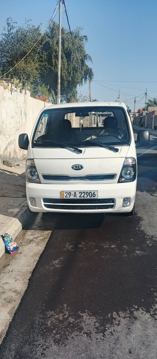 السلام عليكم كيه حمل موديل 2015  رقم انكليزي السنويه 31   مكفوله كفاله عامه بيه بارد بصيط مكعحل سياره حلوه مال  جناي مكاني واسط نعمانيه السعر 103 وبيه مجال قليل اتصل على الرقم راعيه ***********/***********
