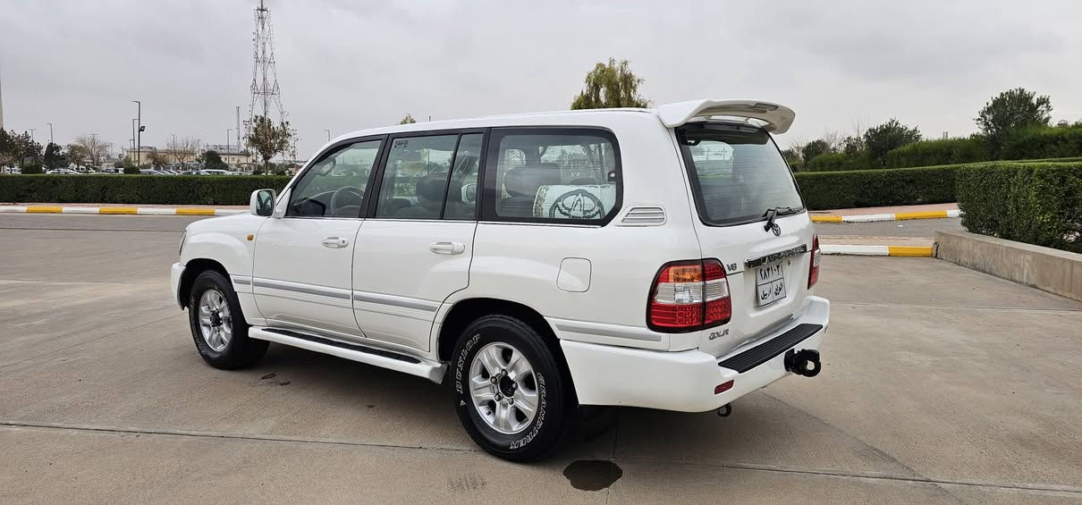 فرۆشتن یان گۆڕینەوە.
مۆنیکا مۆدیل 1998 ڕەقەم ئەسڵی مواسەفاتی 8 پستنی مەکینە 4700تە گێر عادیە دەبڵ ئێرباگە هەر چوار جام کارەباییە تەبرید مەرکەزیە سێ ڕیزکوشنە هتد. شکلی لە دەعامی پێشەوە بۆ دەعامی پشتەوە بە تایەو ویلەوە کاملم کردۆتە2007
حیزام بۆیاغ نیە بە حیزام دەیفرۆشم 
سەقف و ناو دەرگاو دینگەی بۆیاغی نیە 
شانسی لێدانی نیە . بەدەنەی پێشی جەمپی هەیە . سەیارەکی زۆر جوان و خاوێن و بەرچاوە قەلبی زۆر جوانە بێ شوخت و چاڵ و ساردە.
گێرو مەکینەو ئەکسلی بەشەرت
بەناو خۆمە سەنەوی 2ساڵە بەسەر چووە
بەناو کردن و غەرامە بەشەرت غەرامەی 390هەزار لەسەرە دوای مەعامەلە دەیدەمەوە. 
سعری 127$ وەرەقەو مەجال
لەهەولێرم . ژمارەی مۆبایل +واتساب و ڤایبەر/***********
