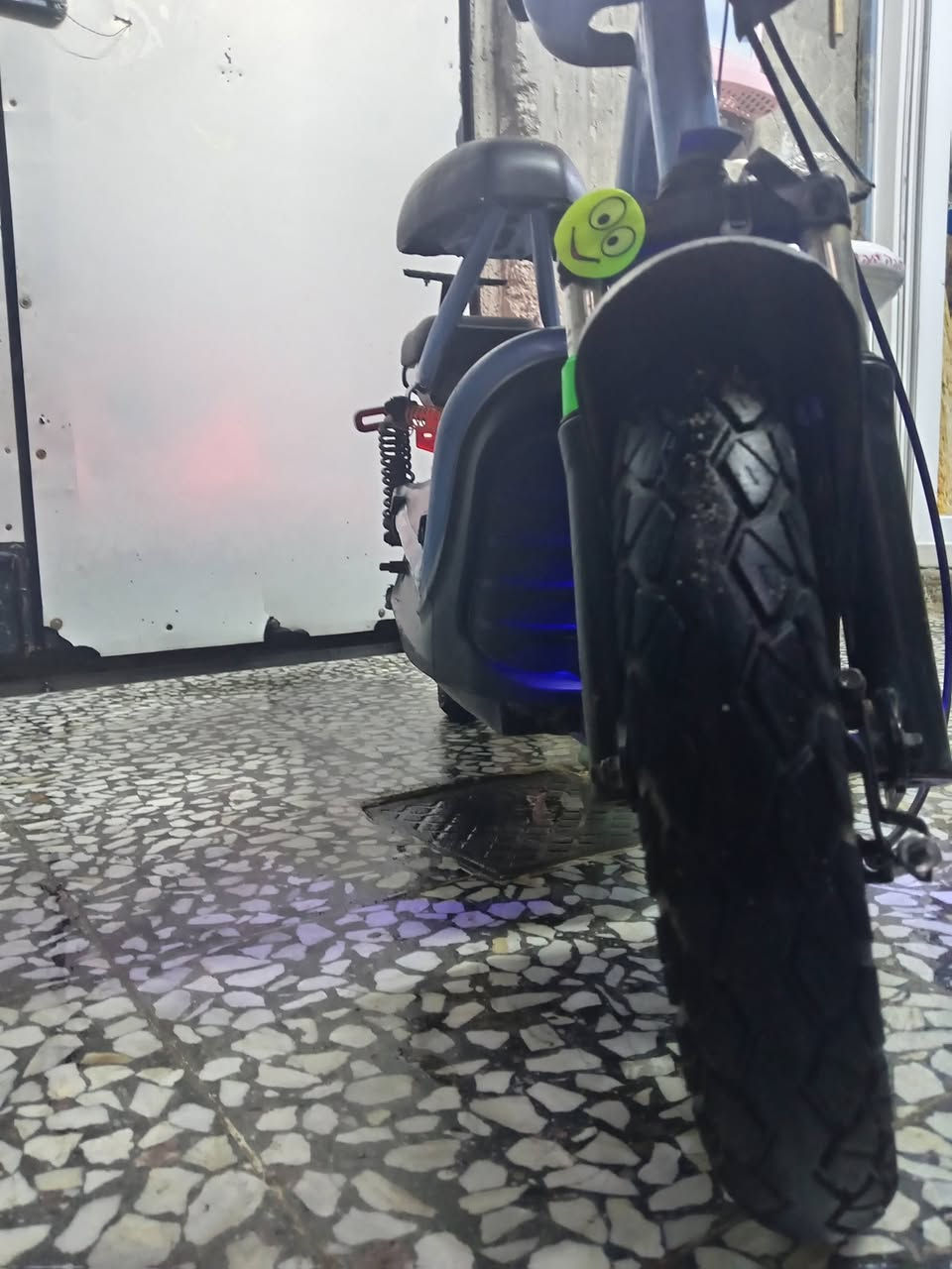 سلام عليكم دراجه للبيع النوع ريان 4 بطاريات جديد استوني شادهن الدراجه نضيف كلش ولو ممحتاج افلوس مابيعها  ولسرعه 47 حجم14

السعر 300 وبيها مجال للشراي 

بيها مجال من 10 للى 30
الاستفسار *********** او خاص
