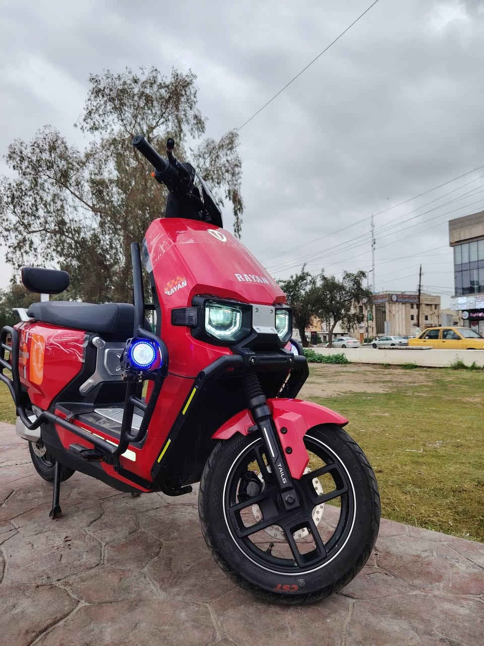 للبيع.. للبيع
دراجة ريان وحش الكون زيرو للبيع
مدرع من كل الاتجاهات 
6 باتري 
ملف 2000
تمشيك 90 كيلو بالشحنه
سرعته 80 حقيقي
نطام شحن تلقائي
نظام p
نظام R
نظام abs
نطام حماية
نظام بصمه
قاطع دورة
تربط على موبايل
تحتوي على شاحنه موبايل
الدراجه كامله شخط مابيه
العنوان بغداد شارع فلسطين
الشراي يتصل ***********
