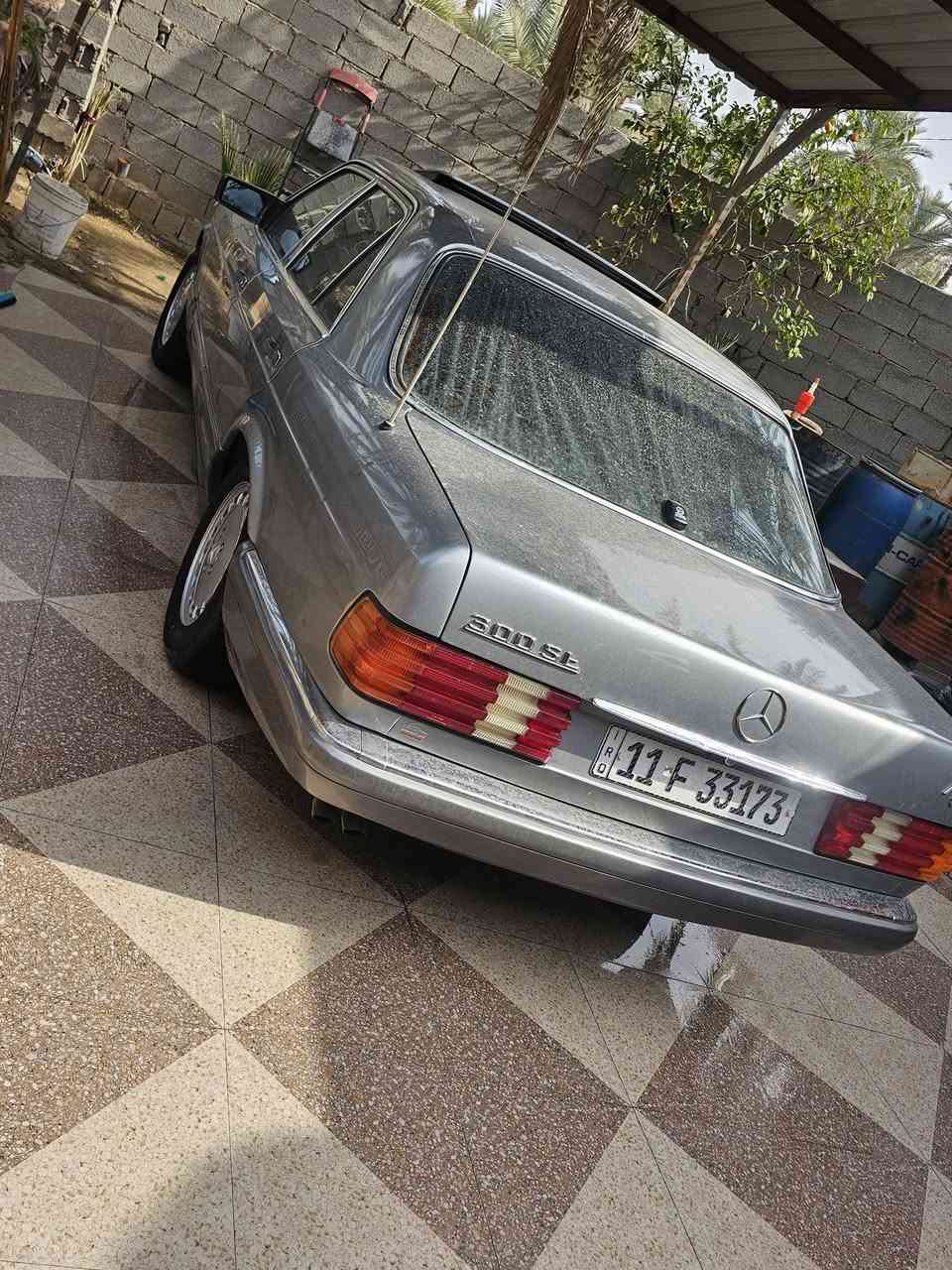 السلام عليكم مارسيدي جامبو موديل 91كير مكينه بلاد تبريد شغال سياره كامله من كل شي تخم تاير جديد أصلي حداديه كامله وجعمقه جديده سياره مصروف عليها.مكانها كربلاء السعر 95وبيها شي بسيط .***********
