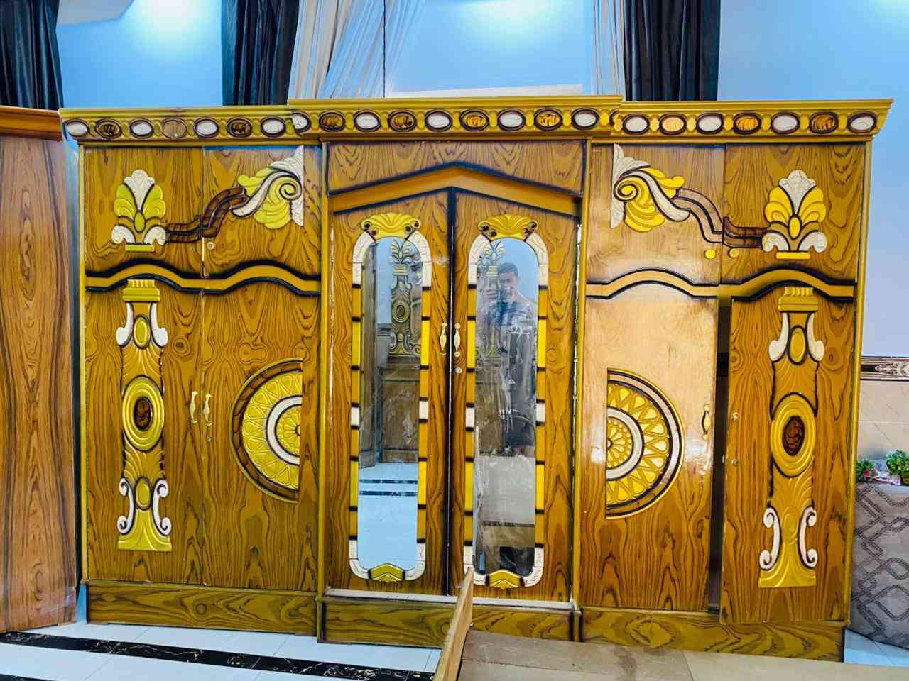 سلام عليكم  اخوان غرفه نوم عراقي  نضيفه سعر 600  ؟//***********
