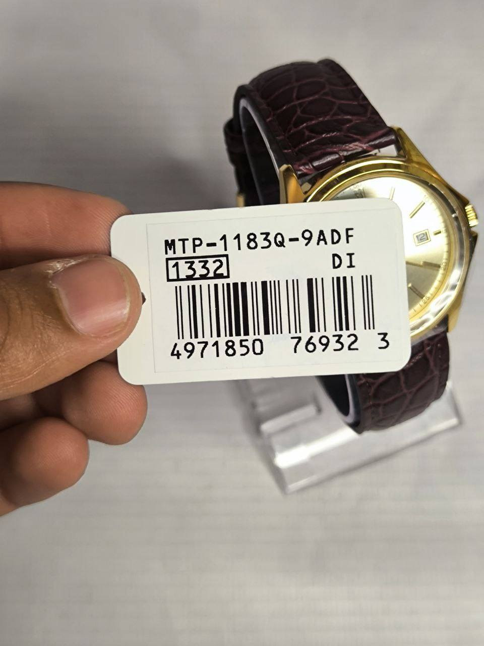 كاسيو Casio اصلي وكالة
تحفة فنية
لمحبي الرسمي وللذوق الراقي
مكينة كوارتز ياباني 
ميناء ذهيبه رسمي مميزة مزودة بمنفذ تاريخ  
زجاج معدني ضد الخدش 
مقاومة ماء حتى 50 متر
سير جلد طبيعي
القطعة مختمة بالكامل
🔴ضمان سنة وكالة 

⚠️ملاحظة متوفر قطعة واحدة فقط 

السعر :- 85 الف ع اول تم 
السعر غير قابل للتفاوض 
للحجز والاستفسار يرجى مراسلة الصفحه


**إذا كنت صاحب هذا الإعلان وتريد حذفه لأي سبب، رجاءا أرسل رسالة إلى الدعم الفني**