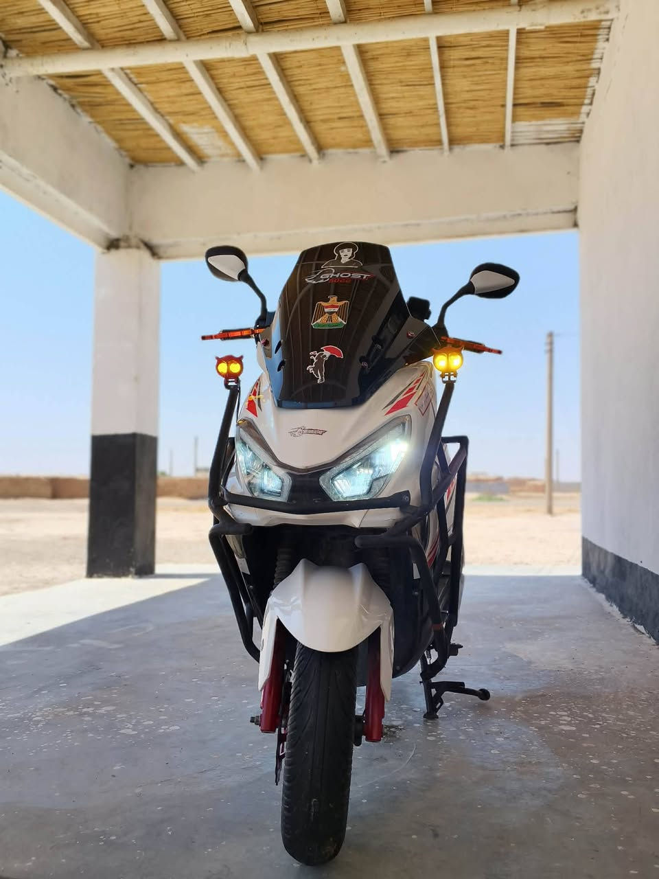 السلام عليكم 

*🔥 للبيع دراجة سكوتر Ghost 150cc قوة وحلاوة 🔥*

*النوع*: Ghost 150cc موديل جديد  ٢٠٢٤
*اللون*: ابيض × احمر  
*الحالة*: فول، ما بيها نقص. حدادي حماية، لايت ليد، اشارات شبح  
*المواصفات*: 
- محرك *150cc* 
زيرو جديد ماشي ٣٠ الف 
قوة وعزم أقوى، تتحمل سفر
- صرف معقول مقارنة بالقوة
- شكل رياضي فخم وستكرات مرتبة
*الموقع*: ديالى
، العضيم 
*السعر: 850,000 * بيها مجال للشراي الصدگ 
*الدراجة جاهزة* تعال افحص وشوفها عالطبيعة
*للاستفسار اتصال/واتساب*: *********** 
*ملاحظة*: مكلف بالنشر
