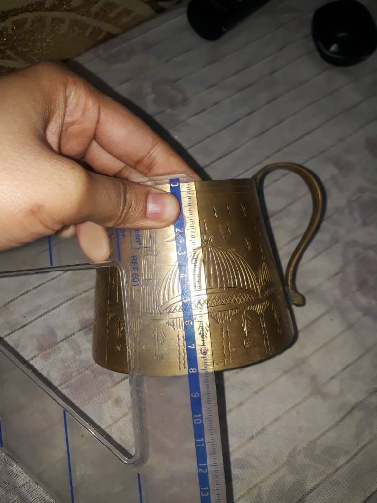 كوب نحاسي انتيكة للبيع الي حابب يشتريه يعلق بسعر أو يبعتلي خاص متاح شحن لاي مكان


**إذا كنت صاحب هذا الإعلان وتريد حذفه لأي سبب، رجاءا أرسل رسالة إلى الدعم الفني**