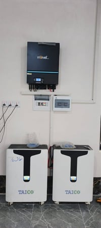 طاقة شمسية • ١٤ لوح ٦١٥ واط • بطاريتين ١٦ كيلوواط