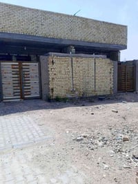 بيتين مساحة كل بيت 100 متر واجهة 5 ونزال 20 لكل بيت حوش استقبال صاله م...
