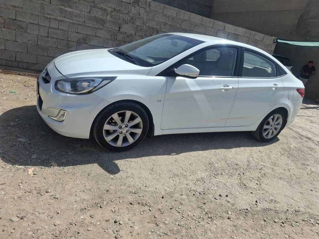 اكسنت موديل 2012
بدون صبغ 
بدون ضرر
سنوي باقي 4شهر
بطاقة بنزين موجود
سياره ماشي 97الف كلش جديد
كيرمحرك كلشي بيلادي 
سياره فول مواصفات ماعده سلايت 
سعر105بي مجال 
*********** كركوك, العراق
