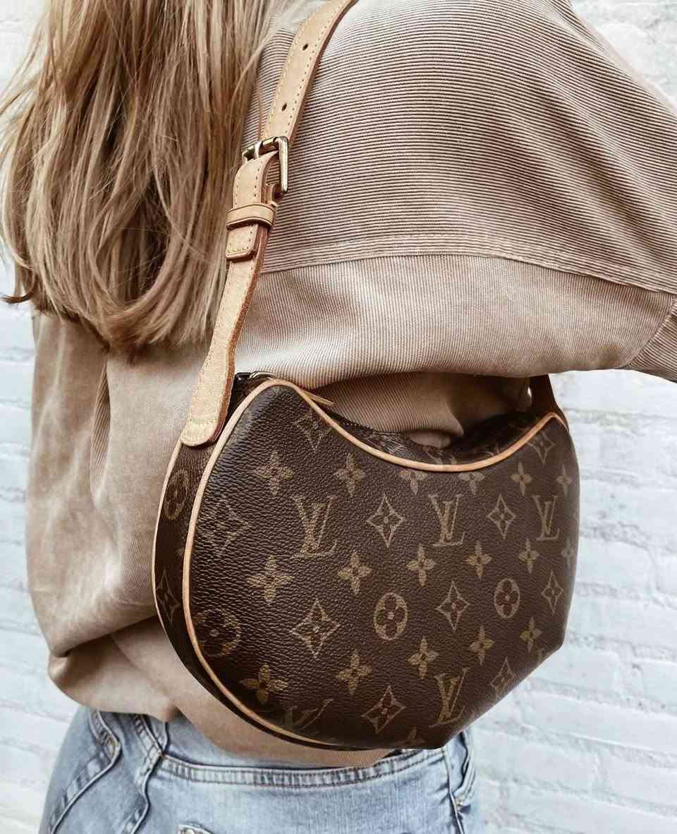 LOUIS VUITTON 

ختم كود نضافه الجديد


**إذا كنت صاحب هذا الإعلان وتريد حذفه لأي سبب، رجاءا أرسل رسالة إلى الدعم الفني**