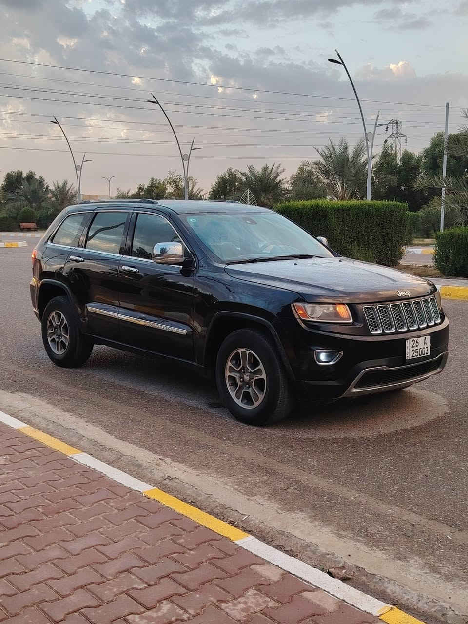 السلام عليكم للبيع بسعر 152 جيب لاريدو 2012 لون اسود رقم صلاح الدين انكليزي الضرر فقط جاملغ امامي نفسه مصلح بدون داخل بدون ايرباك السياره جديده حيل ومتصرف عليه جاهزه من كلشي كير ومكينه شرط صدر امامي خلفي جديد تخم تايرات جدد تبريد تدفئه شغال السياره فول ماعده الفتحه مكينه 6 سلندر سنويه وهزه ورقم جدد العنوان تكريت
***********
