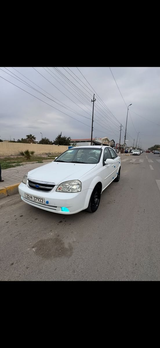 شوفر ليت اوبترا موديل 14 خليجي الشركه العامه سياره مكفوله مكينه كير صدر تبريد تخم تاير كله شركه مشط جديد فقط بيها ربع  جاملغ خلفي صبغ الباقي كله مكفول و ع وضع الشركه بسم عربي بغداد سنويه ورقم جديد سعرها 93 \***********
